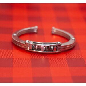 8 inch, Vintage Spring Links Silver Tone Cuff Bracelet - O35